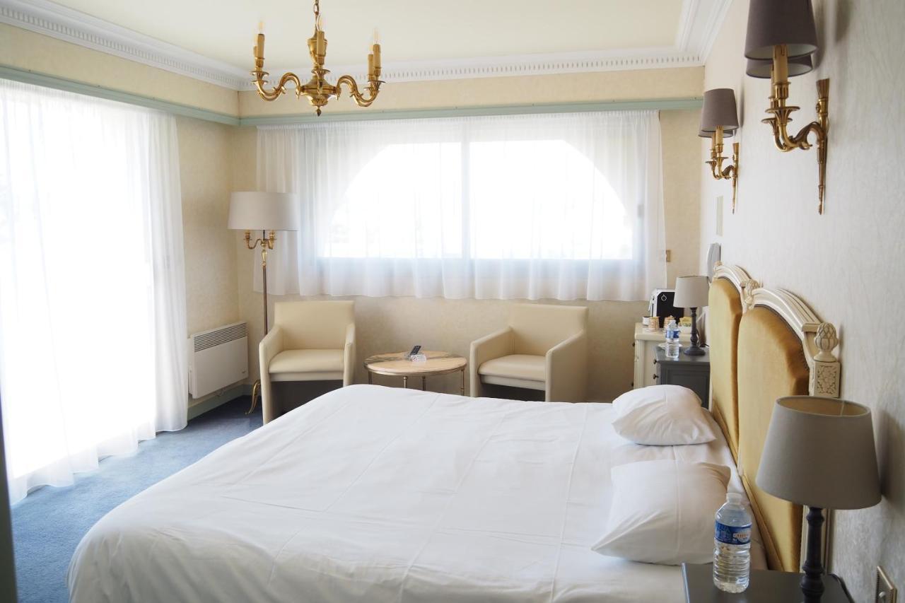 Hotel Primavera サン・パレ・シュル・メール エクステリア 写真